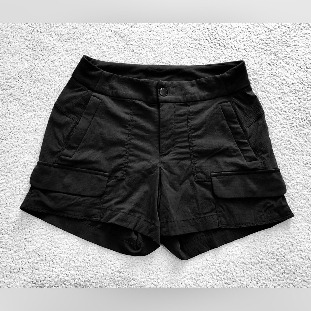 Athleta Trekkie Shorts Size 2